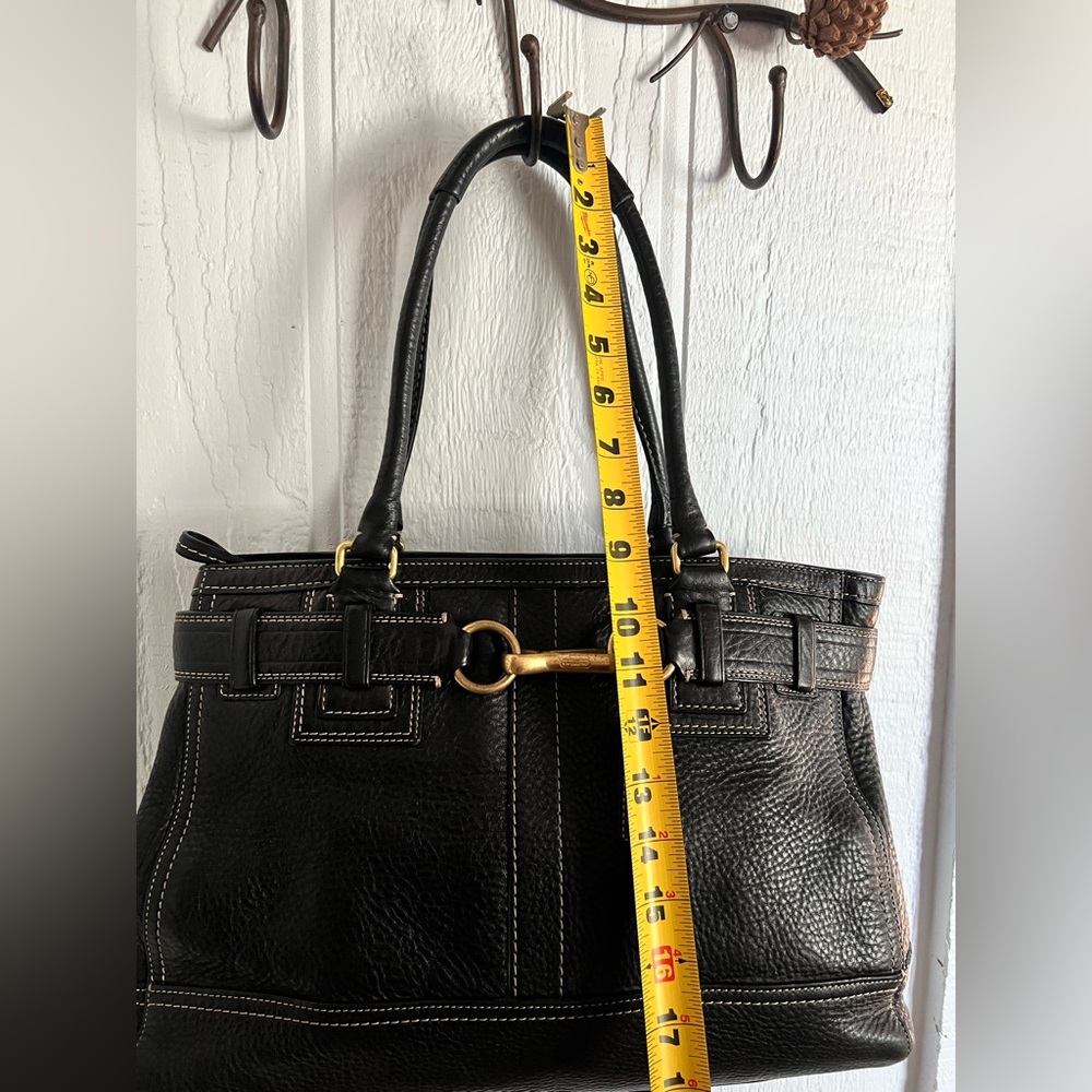 Coach Hampton VTG Black Pebbled Leather Shoulder Bag  brass hardware GUC - Picture 5 of 13